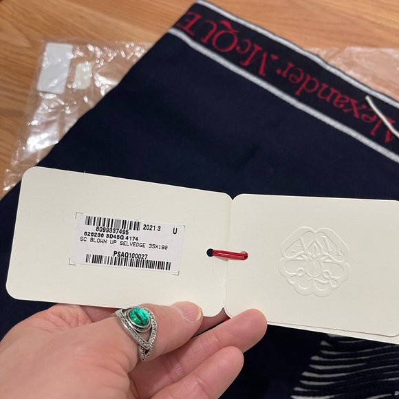 NWT Unisex One Size Alexander McQueen Wool-Cashmere Selvedge Scarf 14” W X 90” L - Picture 11 of 15